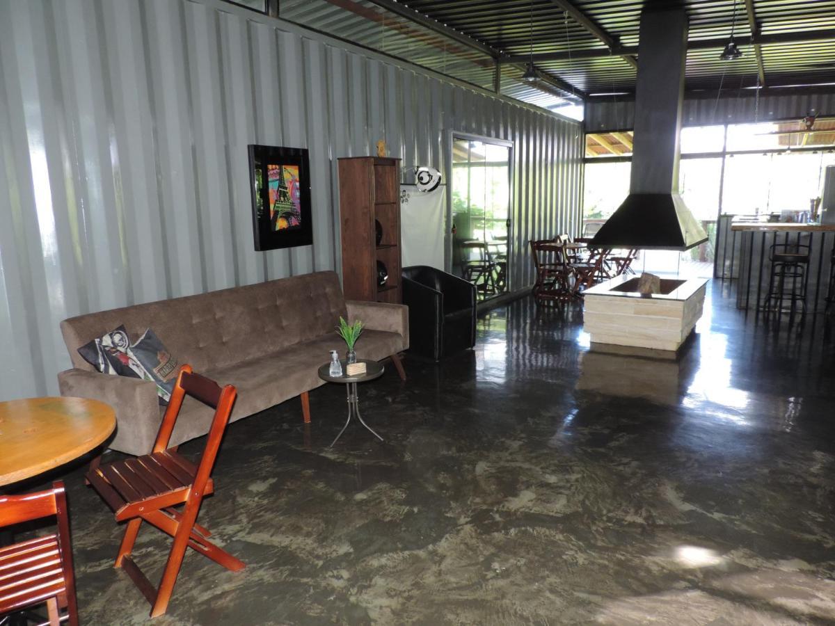 Pousada Casa De Ferro 帕苏迪托雷斯 外观 照片